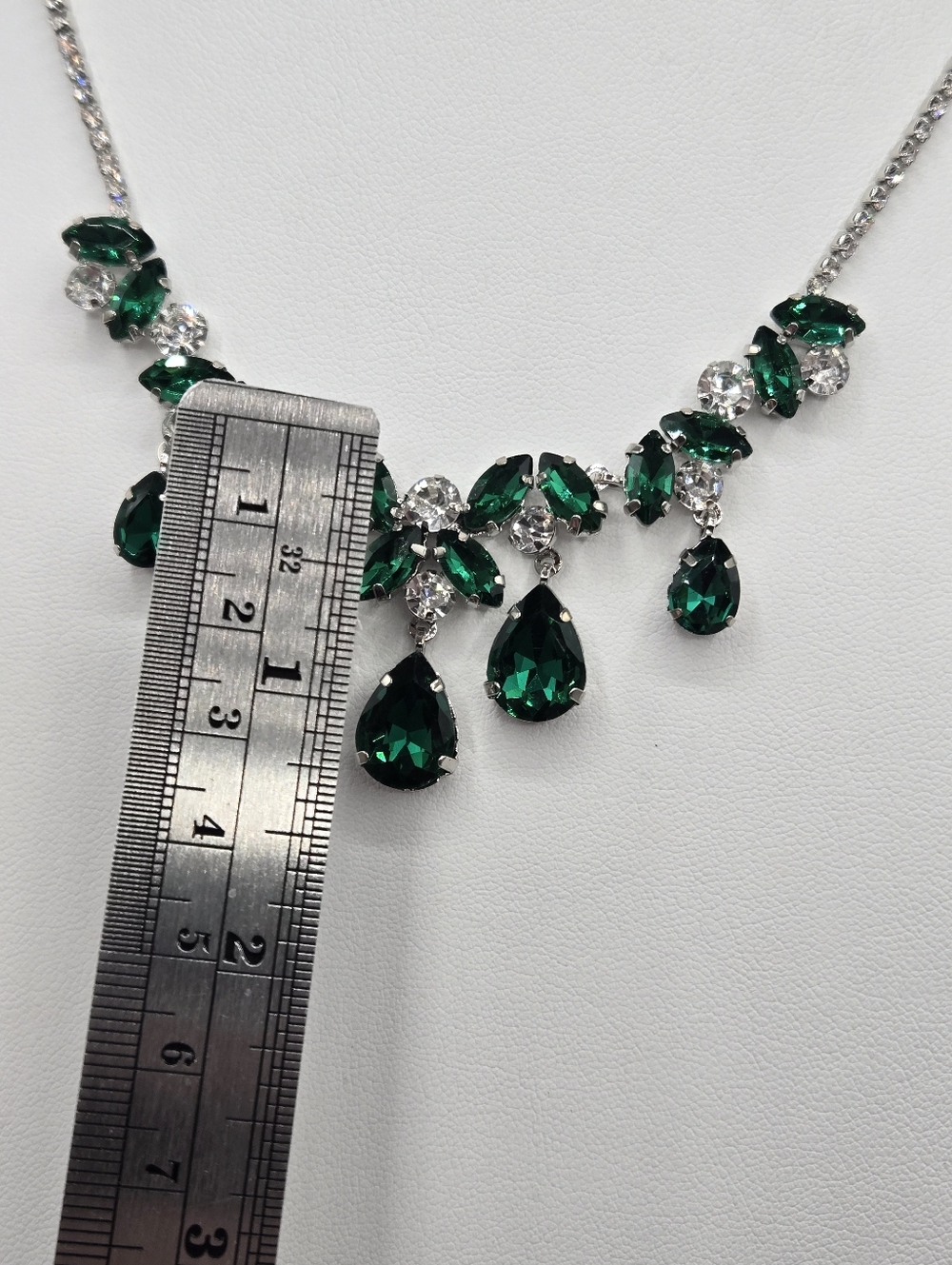 Swarovski Crystal Elements Silver Emerald Green Statement Necklace 16 - 19 in - Picture 4 of 5